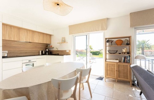 Saint-Martin-de-Re Villa | Charming 3-Bed Villa with Private Pool in Saint-Martin-de-Ré