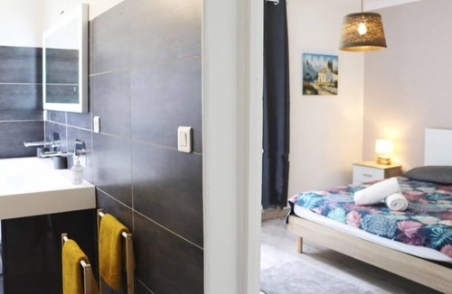 Donzere Apartment | Charming 3-Bed Apartment near Montelimar