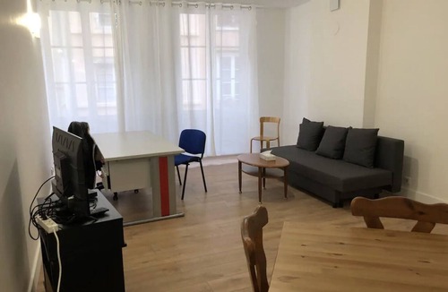 Les Cordeliers Apartment | Charming accommodation on the peninsula