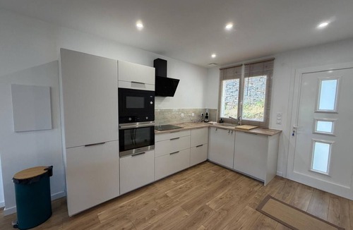 Brando Apartment | Charming apartment in the hills above Erbalunga