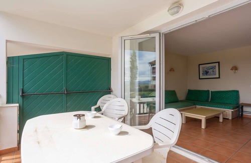 Arcangues Apartment | Charming apartment with pool and parking in Arcangues