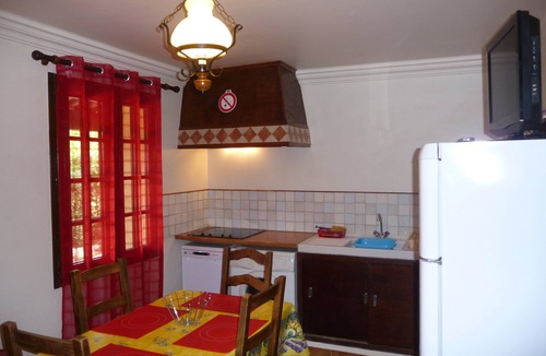 Vidauban Apartment | Charming Apartment with Private Entrance in Vidauban