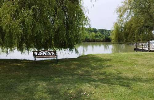Naussannes Cottage | Charming Cottage with Pool & Private Lake near Scenic Dordogne
