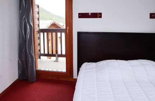 Les Orres Ski Chalet | Charming Duplex Chalet with Pool, Sauna, Hammam, Near Slopes - Sleeps 6