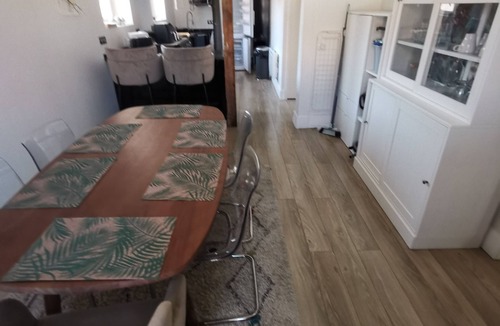Tarnos Apartment | Charming F3 duplex straddling the Pays Basque & Landes with beaches & forests