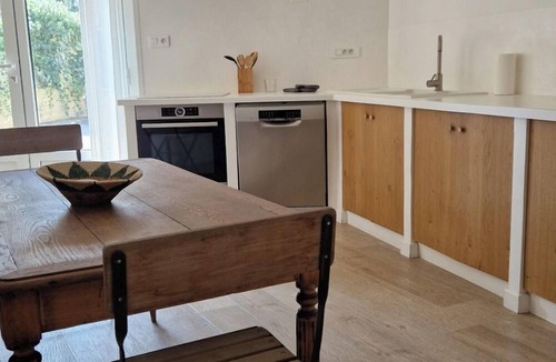 Chateauneuf-de-Gadagne House | Charming village house in Provence with courtyard