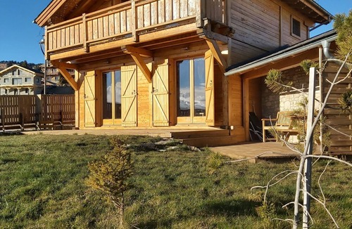 Font-Romeu-Odeillo-Via Ski Chalet | Charming chalet Maya for 7 people Meublé de tourisme 3*.