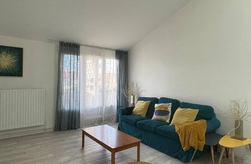 Poitiers House | Charming :.
