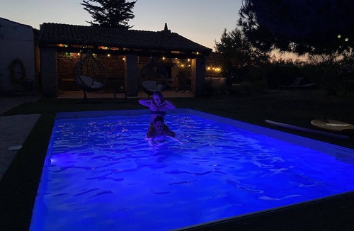Domino House | Charming House with Heated Pool – Sleeps 6 – Domino, St Georges d'Oléron