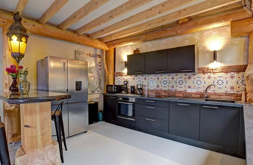 Saint-Jean-Soleymieux Cottage | Charming Cottage with Jacuzzi in Forez Mountains