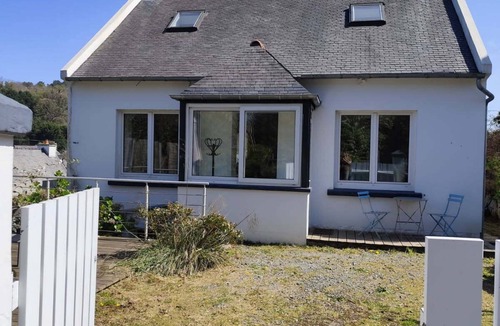 Saint-Michel-en-Greve House | Charming, quiet house 400 m from the beach