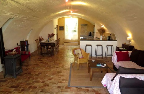 Valensole House | Charming Gîte with swimming pool surrounded by lavender