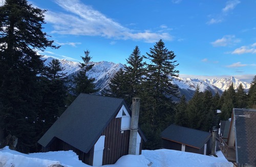 Guzet Neige Ski Chalet | Charming Guzet chalet with fireplace, bed linen option, Les 4 Chouettes