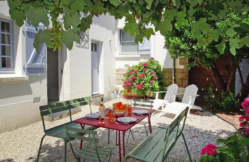 Carnac House | Charming Home in Carnac near Sandy Beach