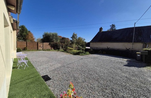 Chanteloup House | Charming house in a quiet location, south facing with garden.