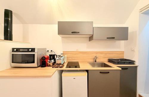 Bruz Apartment | Charming independent studio Bruz parking