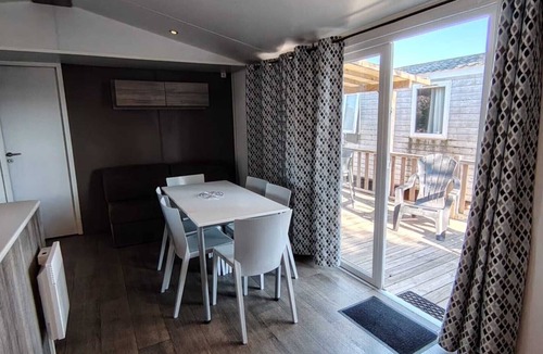 Carry-le-Rouet House | Charming Mobile Home for 6 with Terrace in Carry-le-Rouet