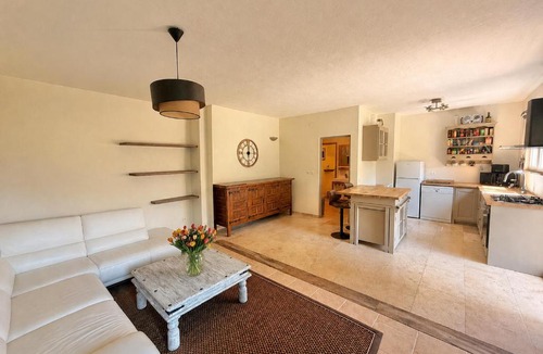 Le Bar-sur-Loup House | Charming Private Cottage with Garden & Parking in Bar-sur-Loup