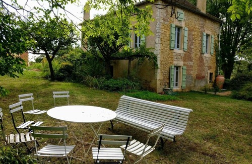 Luzech House | Charming Quercynoise House with Private Pool – Peace & Nature in Luzech