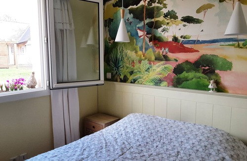 Ploemel Cottage | Charming quiet cottage, ideally located