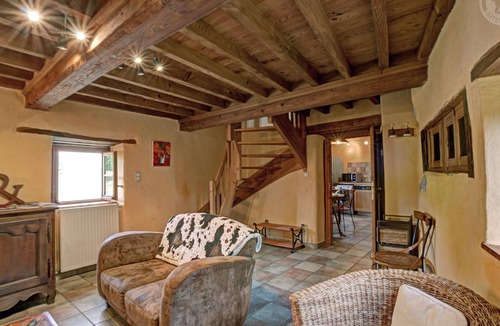 Palogneux Cottage | Charming renovated cottage, 2 bedrooms in nature