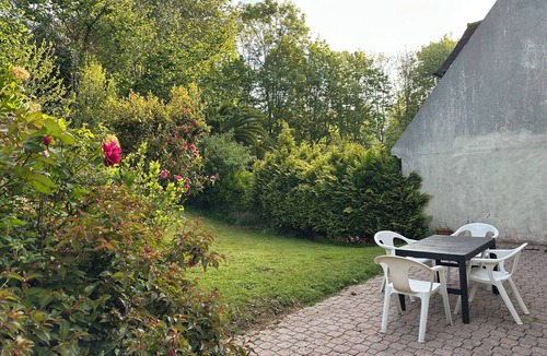 Saint-Pierre House | Charming retro townhouse