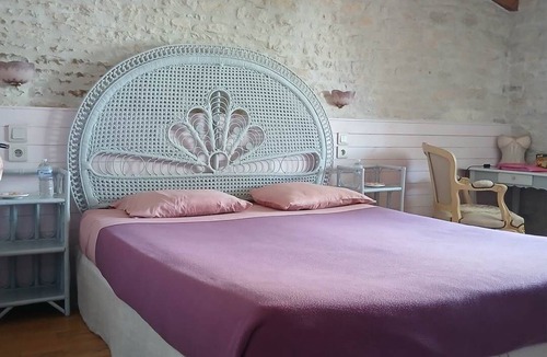 Andilly House | Charming room romantic La Rochelle