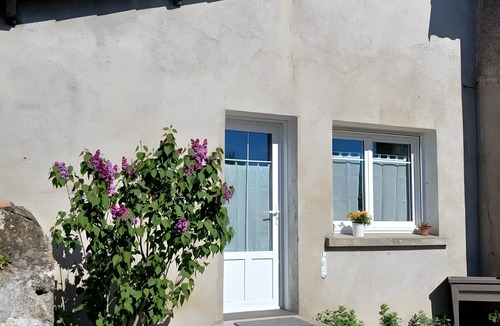 Chatillon-sur-Thouet Apartment | Charming Studio on the Outskirts of Parthenay