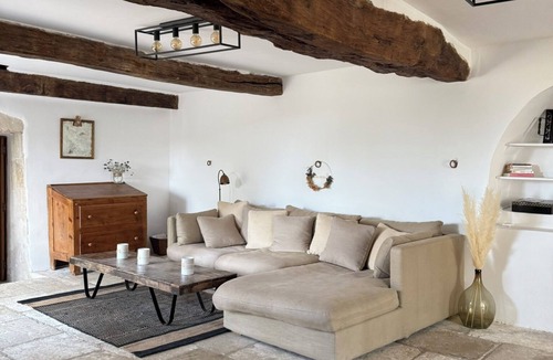 Viens House | Charming sheepfold with infinity pool - 360° Luberon view, private estate