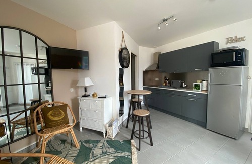 Le Chateau-d'Oleron Apartment | Charming studio just steps from the beach and town center – Ideal for a relaxing stay