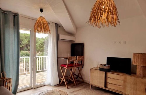 Cala Rossa Apartment | Charming studio 1 km from the beach with swimming pool.