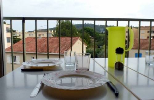 Sanary-sur-Mer Apartment | Charming studio with balcony in Sanary-sur-Mer