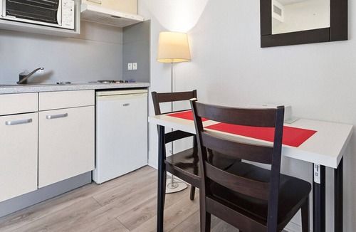 Grasse Apartment | Charming Studio - Sleeps 2 - bright