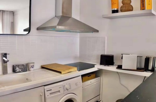 Fabron Apartment | Charming Studio with Panoramic View of the Mediterranean Sea in Nice