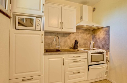 Barbotan-les-Thermes Apartment | Charming T2 with Balcony and Parking in Barbotan