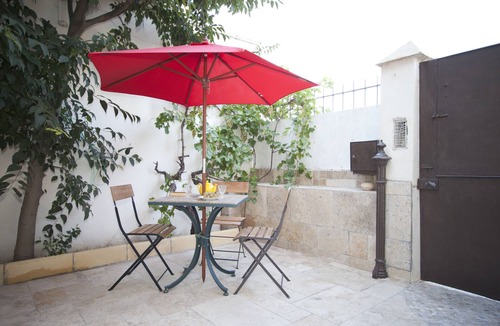 Arles House | Charming town house, cool and quiet.