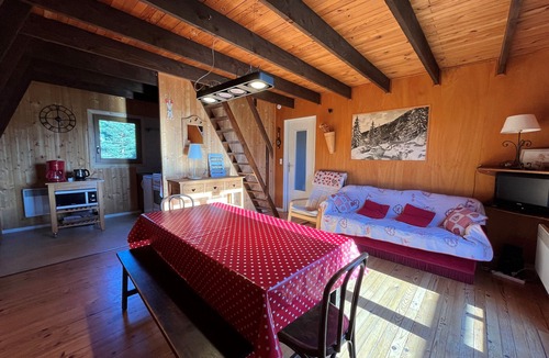 Lans-en-Vercors Ski Chalet | Charming unique chalet - 6 people, garage