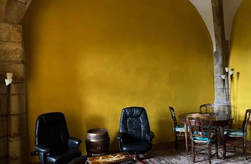 Saint-Andre-dʼApchon Bed & Breakfast | Chateau d Albon - Catherine de Medicis