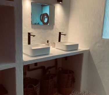 Senezergues Bed & Breakfast | Chateau de Cours
