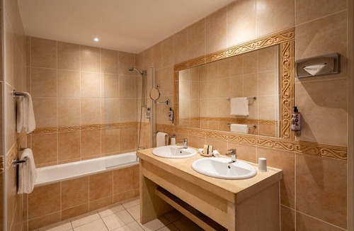 Couiza Hotel | Chateau des Ducs de Joyeuse, BW Signature Collection