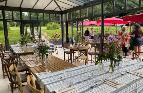 Jarze Bed & Breakfast | Chateau Vary