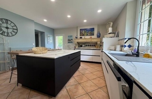 Montpouillan House | Chez Annie et William