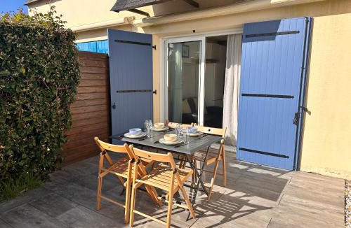 Locmariaquer House | Chez Boby- Maison de vacances- Vue mer- Idéal Semaine du Golfe