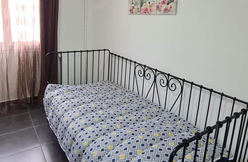 Sainte-Marguerite Apartment | 'Chez Claudel' Modern T3 apartment with balcony in Marseille by Weekome