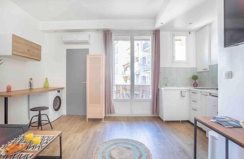 Hotel-de-Ville Apartment | Chez Delphine - Nice Studio in the centre of the Vieux Port