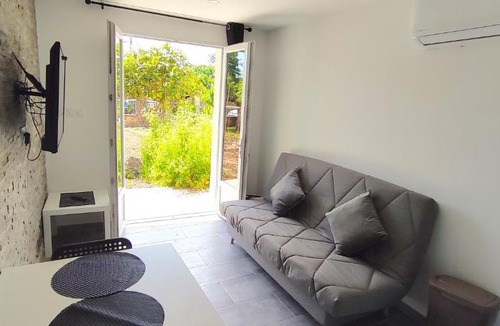 Montfavet Apartment | Chez Kaïs