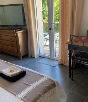 Regusse Bed & Breakfast | Chez Katty