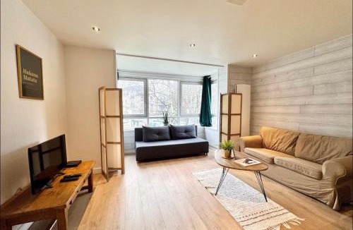 Saint-Jacques-de-la-Lande Apartment | Chez Pierre, Joli deux pièces avec parking