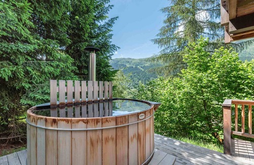 Meribel Ski Chalet | Chic chalet in Méribel with sauna and Nordic bath