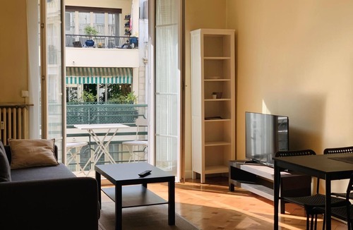 Thiers Apartment | Chic & Spacious Getaway in Nice - 10 min to Beach